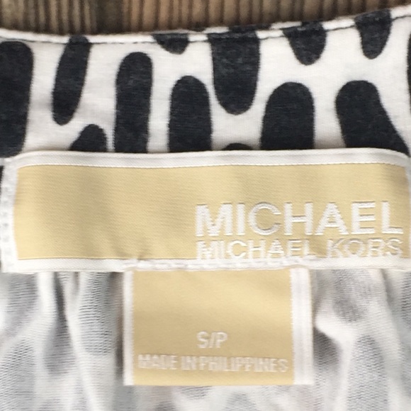 Michael Kors Chain Strap Blouse Beautiful Used S/P - Picture 6 of 8